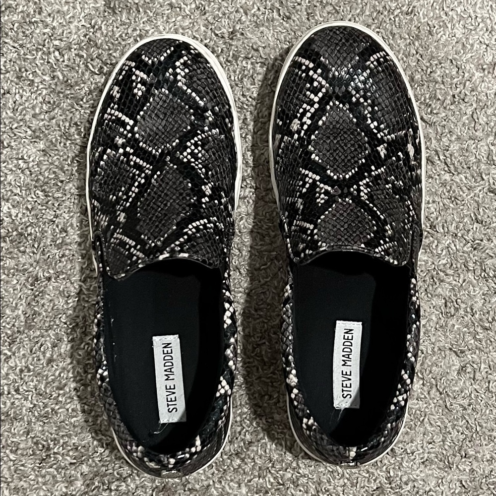 Steve Madden Snake Skin Shoes